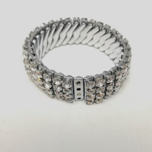 Vintage Rhinestone Expansion Stetch Bracelet, Silver Tone, Missing Stones - Picture 4 of 8